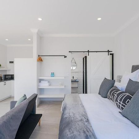 34.4 Degrees South Studio Apartment Agulhas Bagian luar foto