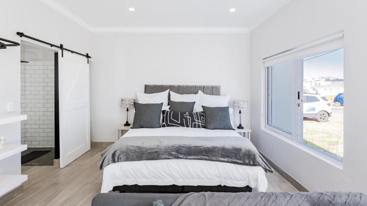 34.4 Degrees South Studio Apartment Agulhas Bagian luar foto
